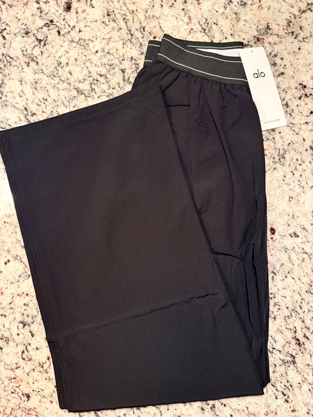 ALO Yoga Men’s Black Elastic Waist Jogger Pants with Stripe Detail